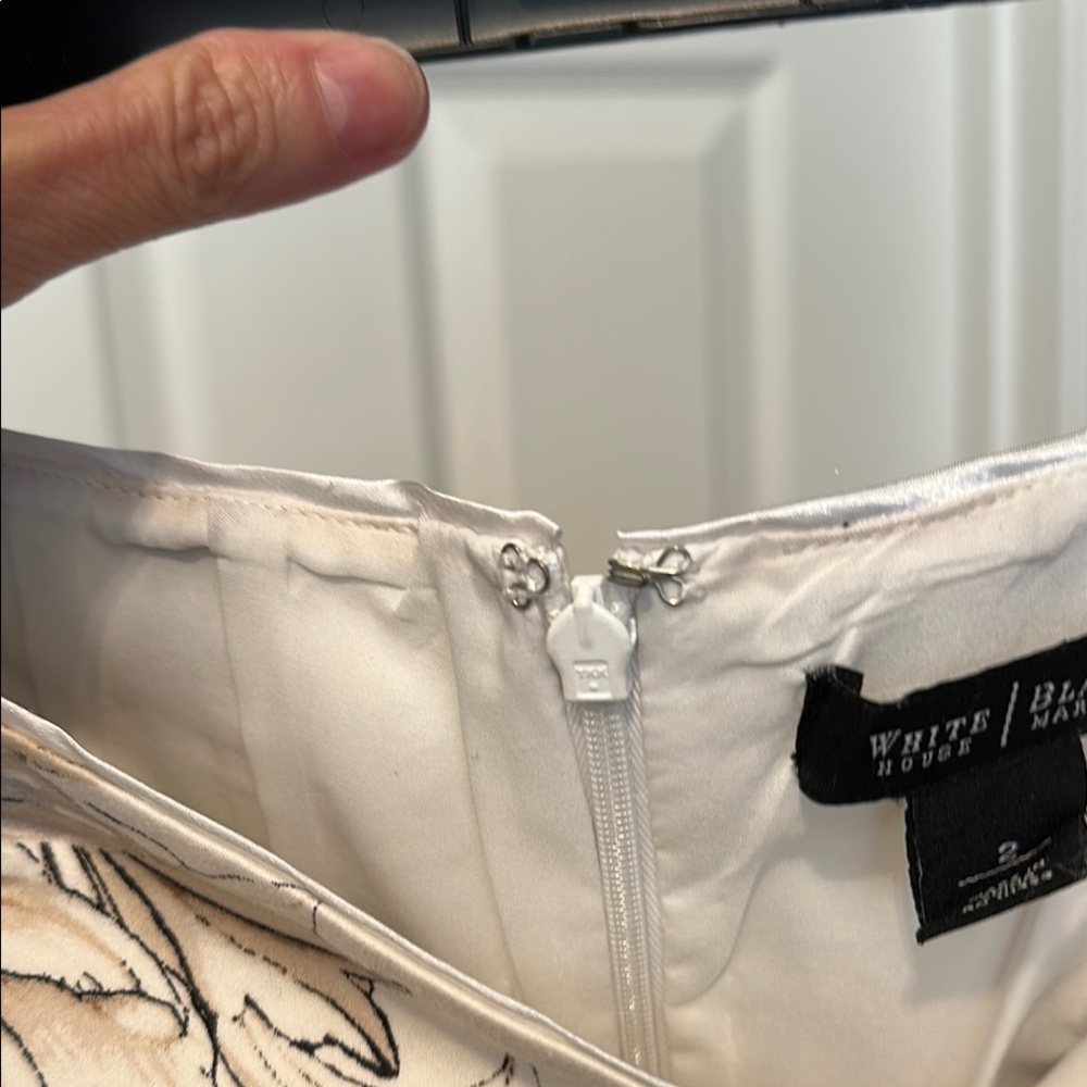 White House Black Market Black and White Knee-Length Pencil Skirt - Picture 5 of 5